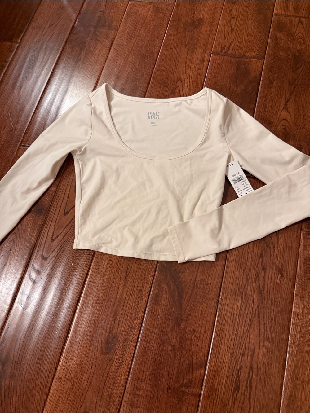 PacSun Cream Long Sleeve Scoop Crop Top - Fitted Stretch